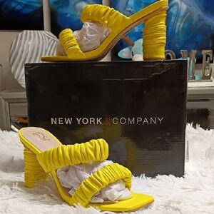 New York & Company Women's Sz 7.5 Heeled Sandals 🩴 🆕